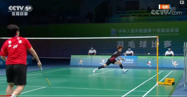 们敲响了警 们敲响了警